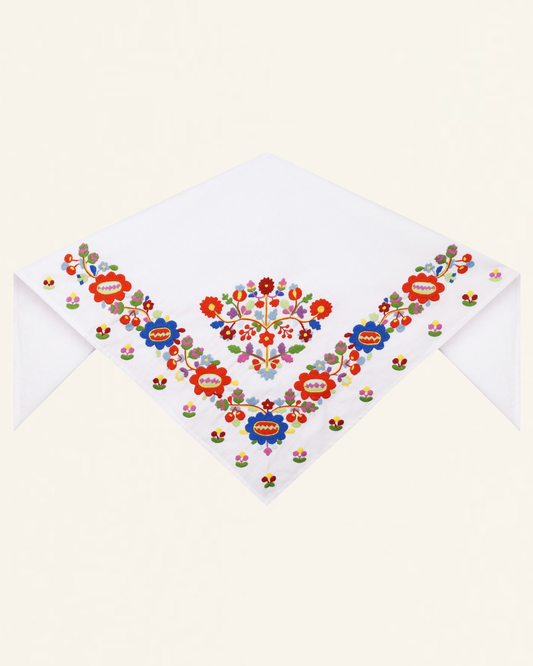 Біла лляна хустинка вишита квітами "Надсяння"