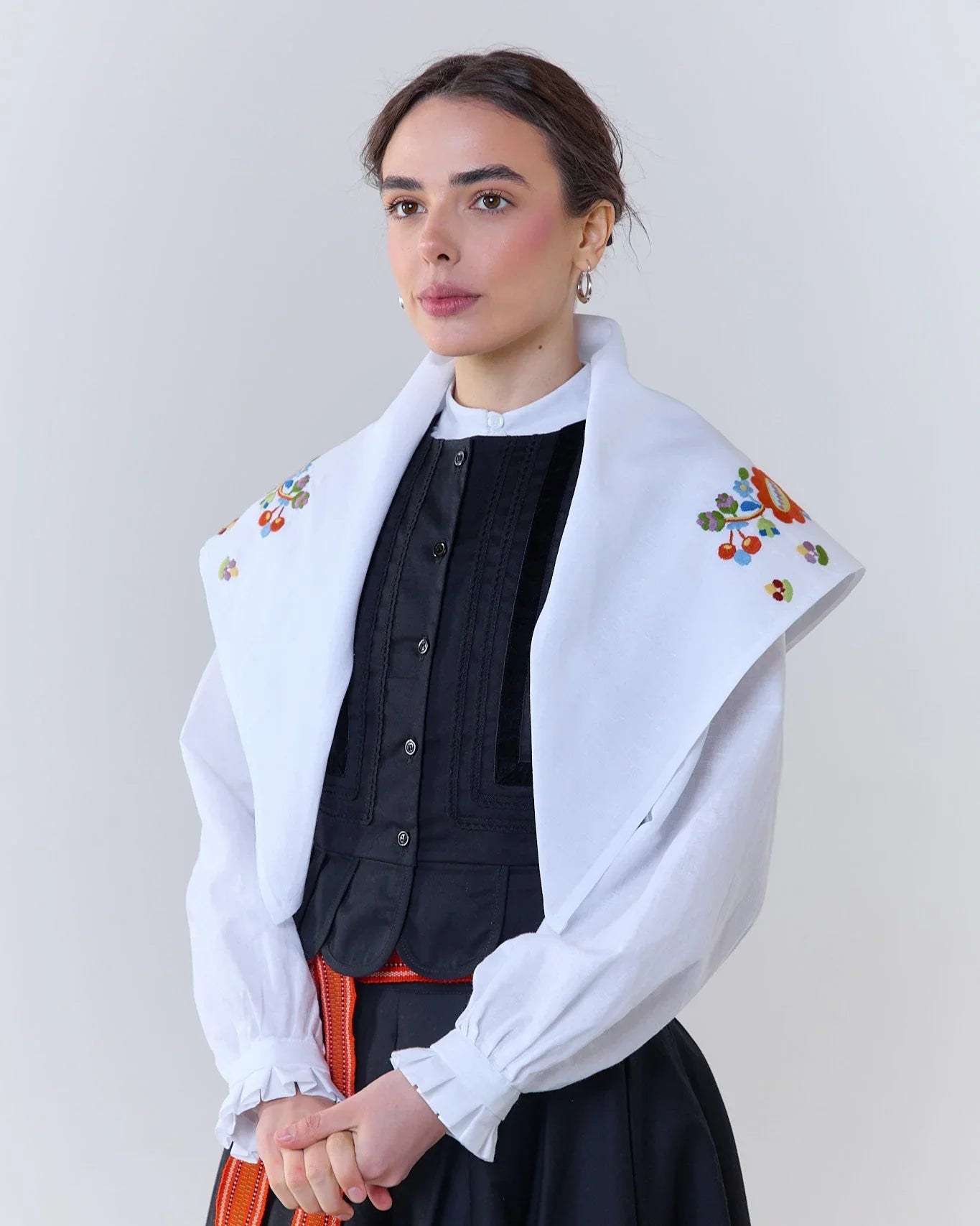 Вишита хустинка "Надсяння" - {МАЛЬВИ}