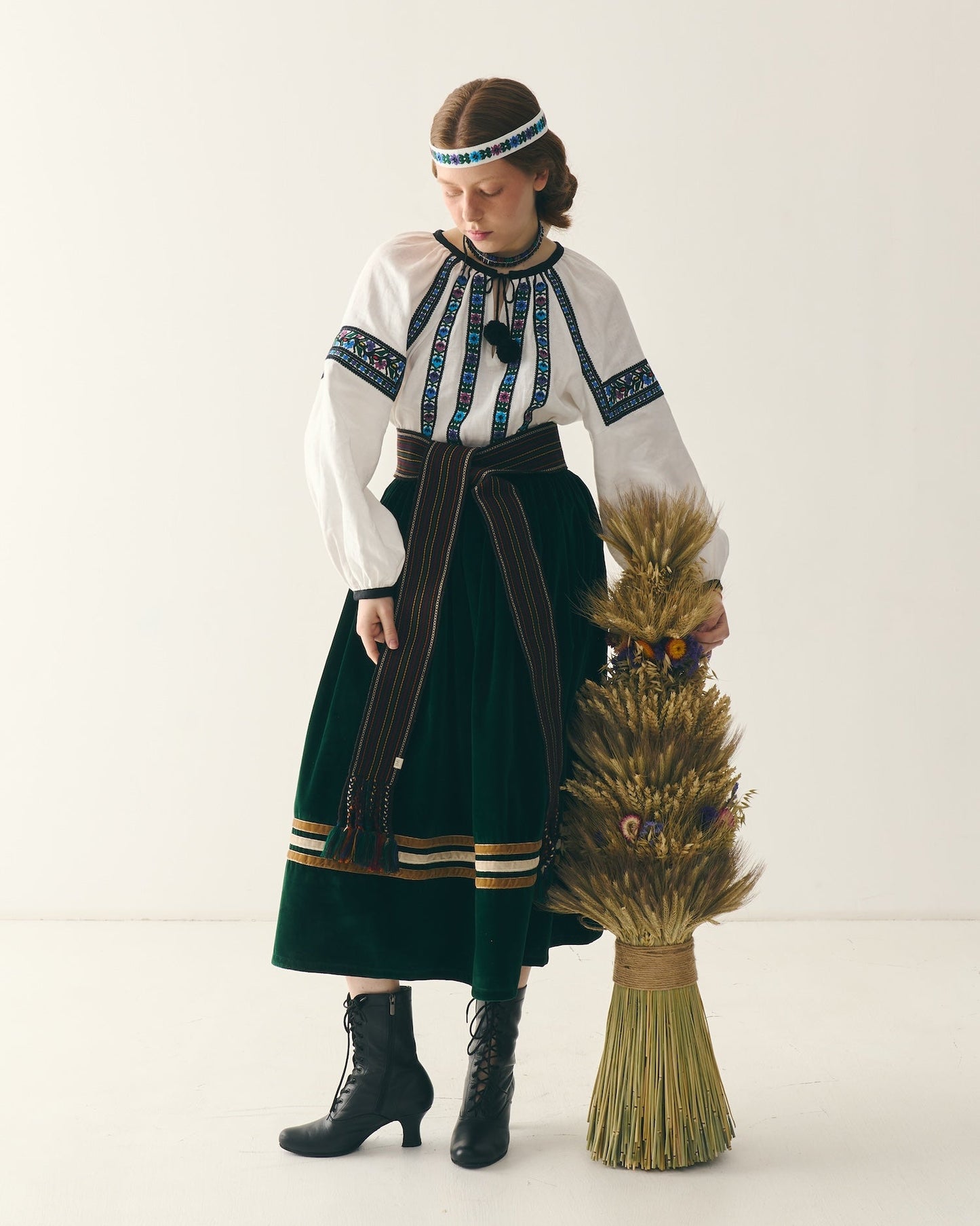 Тернопільський традиційний одяг - Мальви