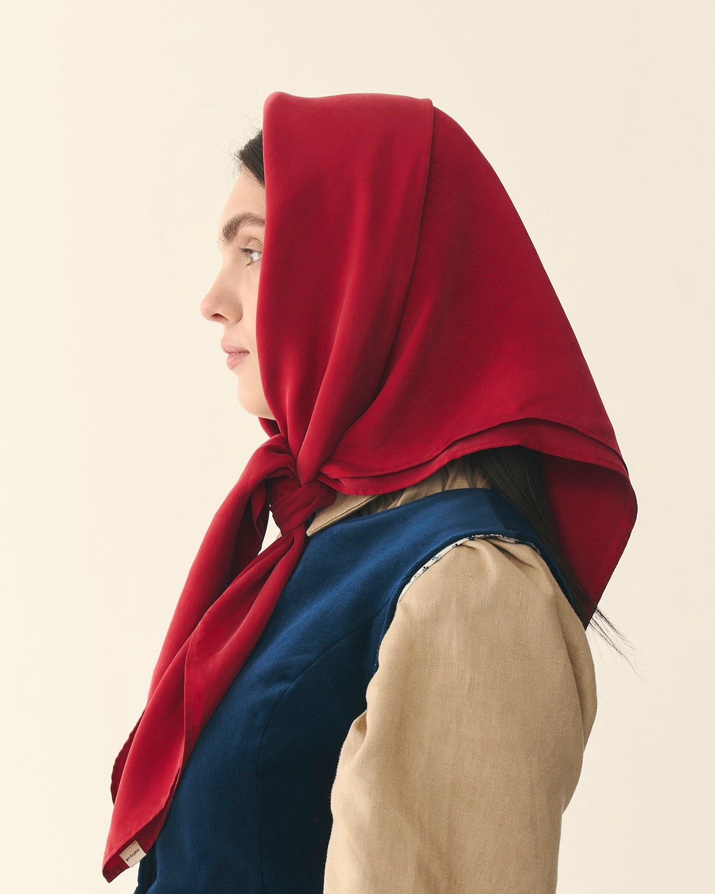 Шовкова темно-червона хустинка "Шамерова"