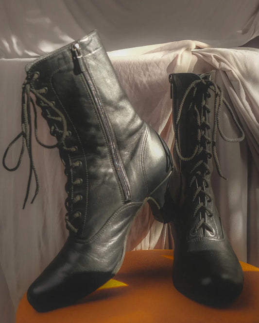 чоботи на підборах осінні