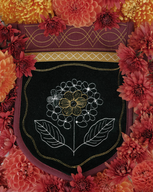 традиційна ладунка з вишивкою