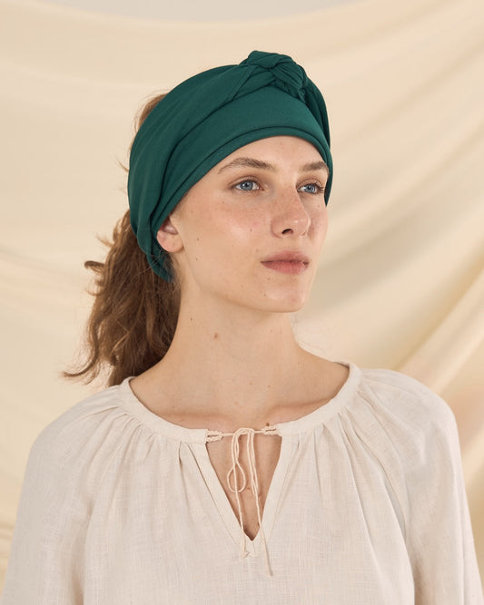 Традиційна однотонна хустка темно-зелена