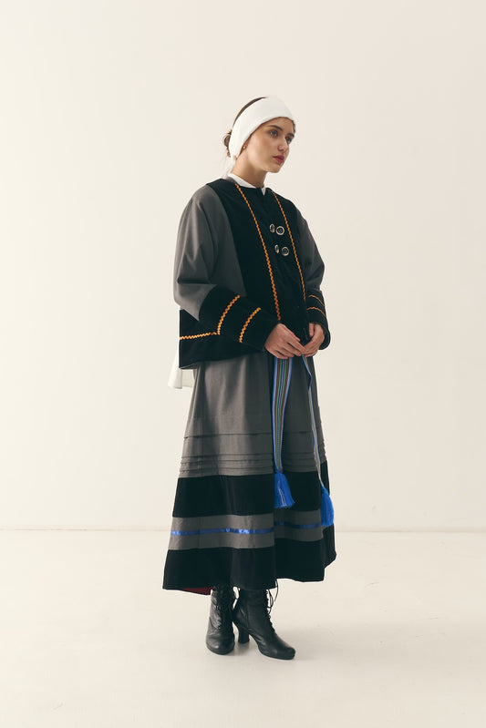 Стрій та комплекти українського одягу - {МАЛЬВИ}