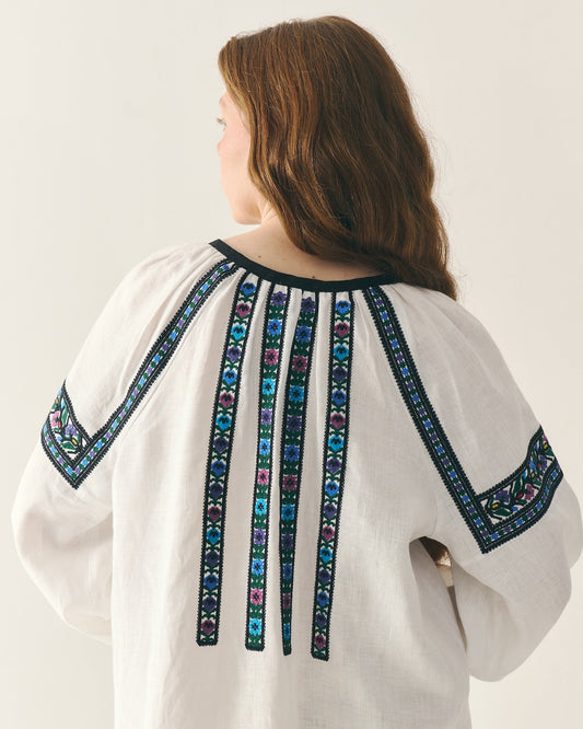 Довга вишита сорочка "Борщівська" з балабонами