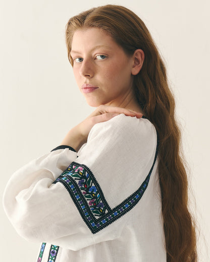 Довга вишита сорочка "Борщівська" з балабонами