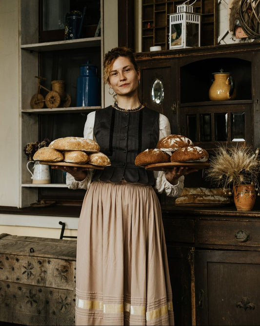 Етно жилетка-станик чорний "Надсяння"